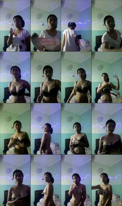 jilbab cantik lepas pakaian lalu sange sendiri abg 18yo