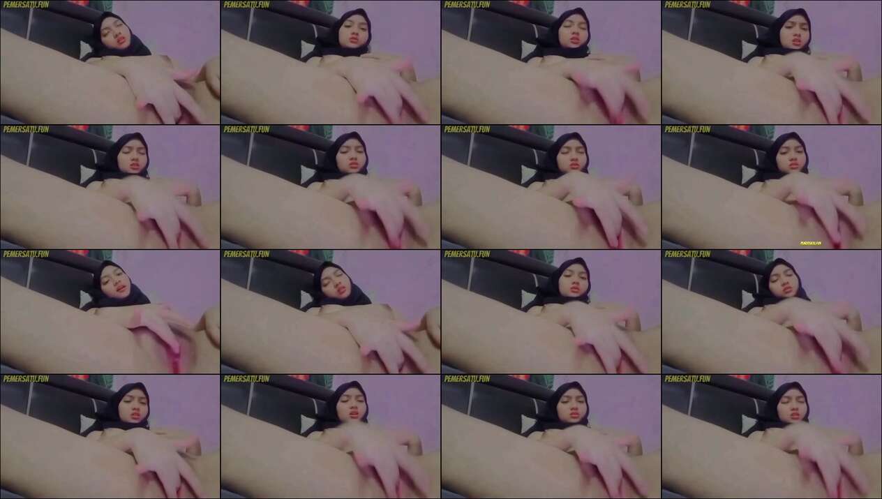 jilbab hitam memek pink colok memek dan mendesah (2) - Copy-merged-1684235023439