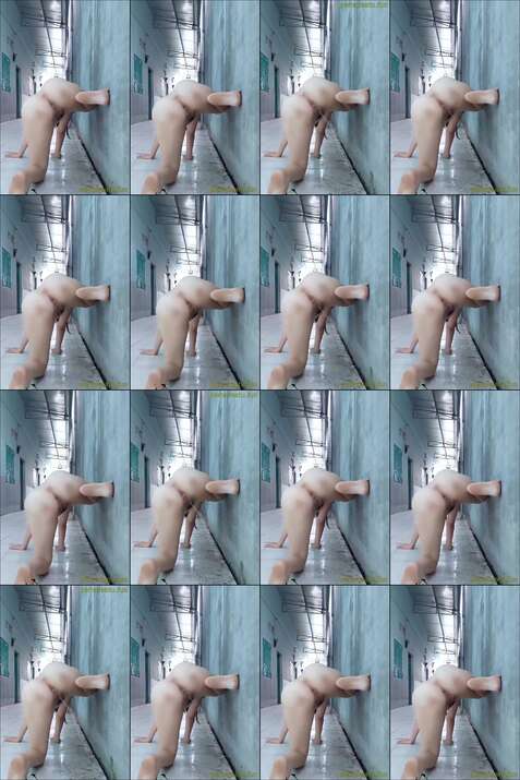 telanjang kencing outdoor di gang