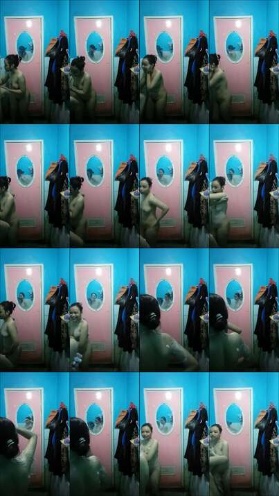 Cewe KKN Mandi Di pintu Pink