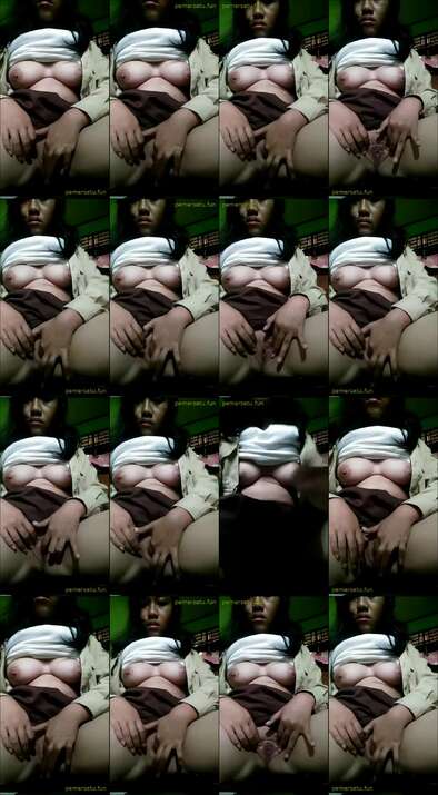Anisa ABG 18yo Imut Toket Kecil Colok Memek Becek (12)