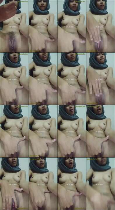 lia jilbab punya botol andalan dan tetek gemes (20)