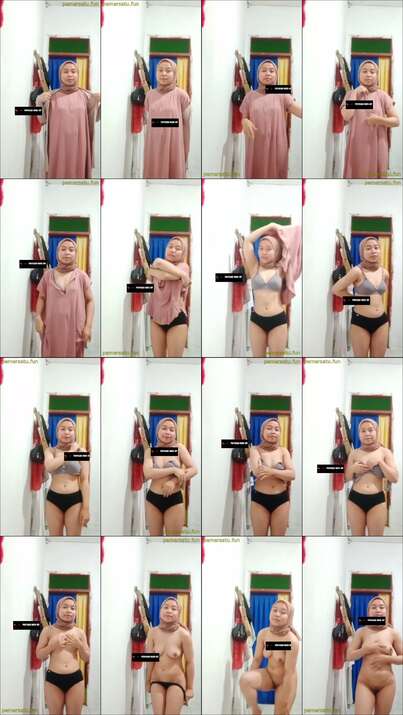 jilbab senyum simpul lalu telanjang