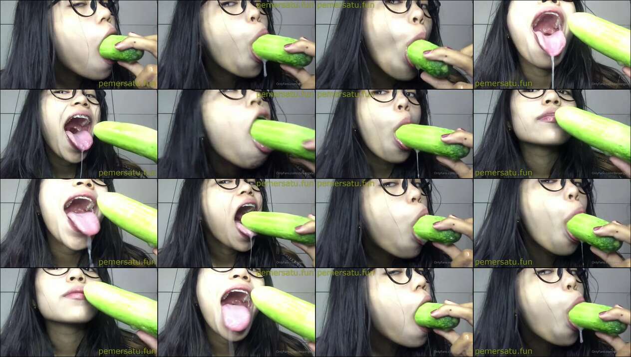 hijab sange halu crot di mulut kangen kontol gede (4)