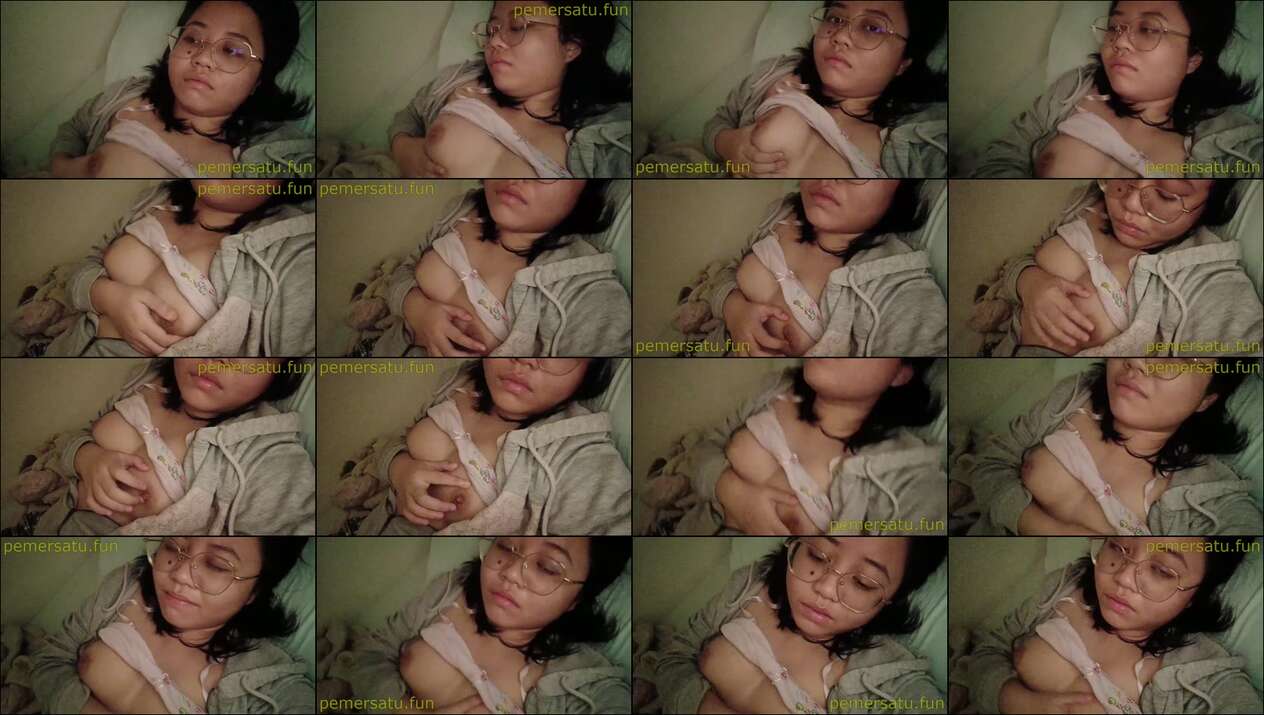 effa abg 18yo kacamata colok memek (4)