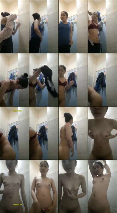 jilbab yulia di kamar mandi 1