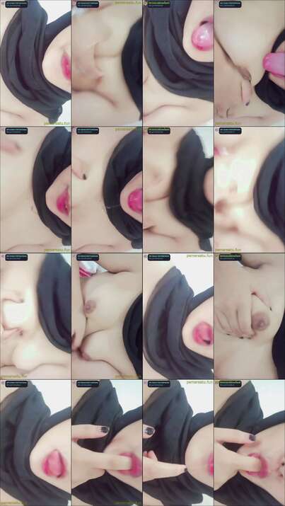 hijab kacamata imut toge sange colok memek (26)