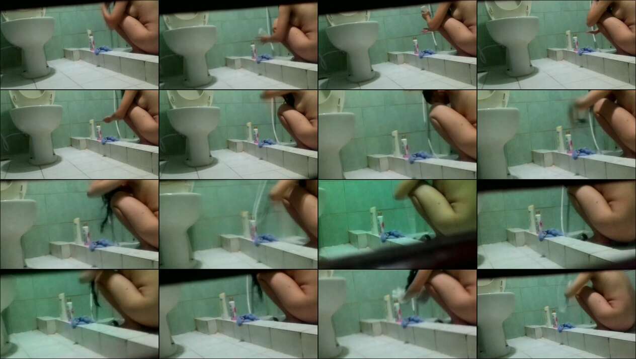 Ngintip - ABG Mandi Jongkok