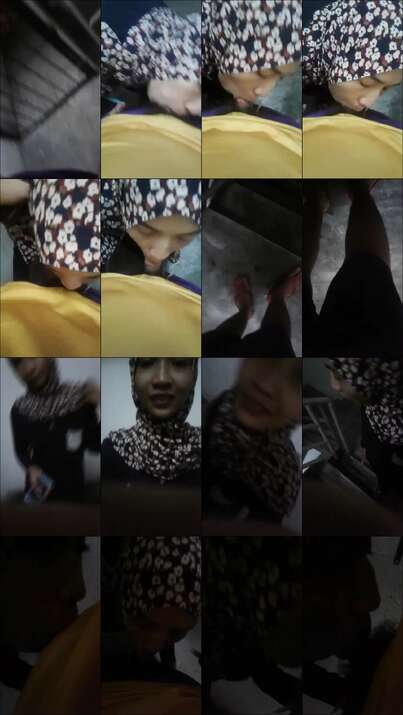 jilbab di tangga