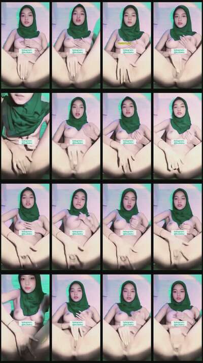 jilbab hijau cantik pamer colok memek sempit (1)