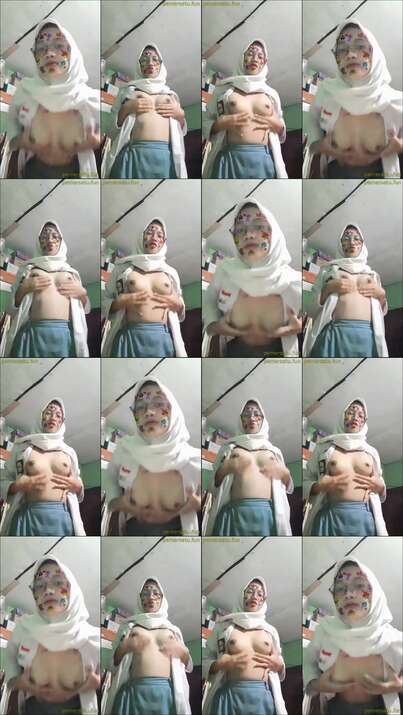 hijab cantik abg 18yo pakai seragam tocil (1)